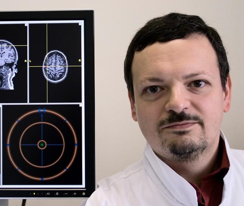 Professeur Jean-Pascal LEFAUCHEUR Neurophysiologiste CRETEIL